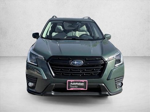 Used 2023 Subaru Forester Premium image 2
