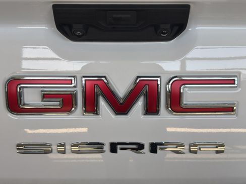 Used 2024 GMC Sierra 1500 Pro w/ Graphite Edition AWD/4WD image 8