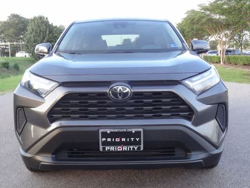 Used 2023 Toyota RAV4 LE FWD image 5