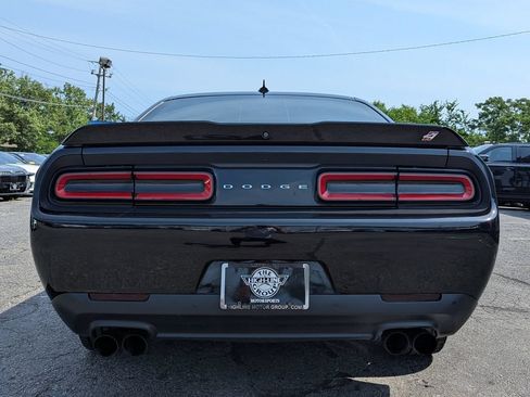 Used 2019 Dodge Challenger SXT w/ Plus Package AWD/4WD image 9