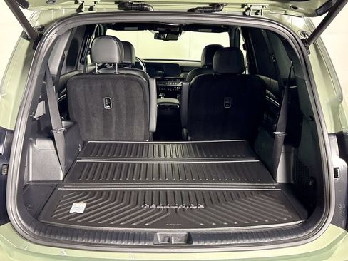 Used 2025 Kia Telluride AWD image 22