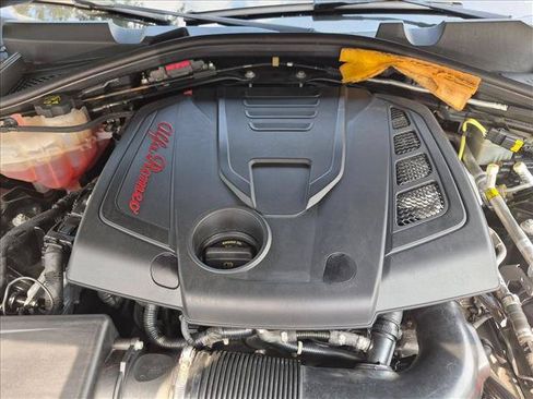 Used 2019 Alfa Romeo Giulia RWD image 22