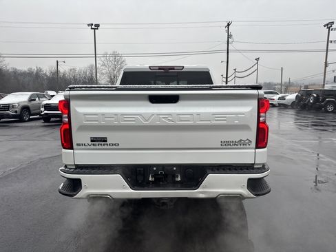 Used 2020 Chevrolet Silverado 1500 High Country w/ Technology Package image 4