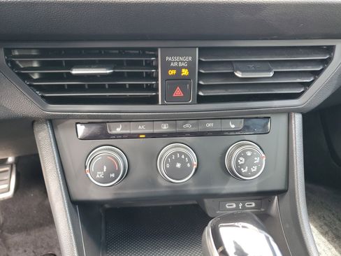 Used 2024 Volkswagen Jetta Sport image 22