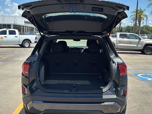 Certified 2025 GMC Terrain Elevation AWD/4WD image 17