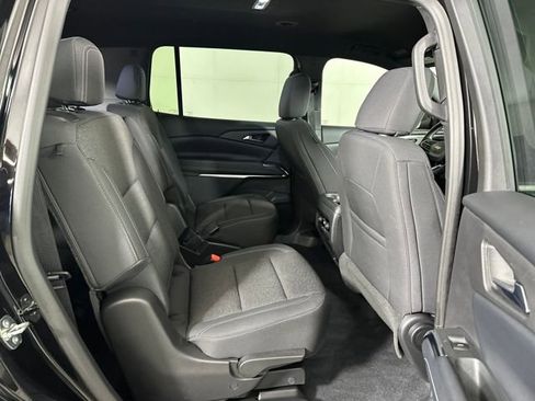 Used 2026 Chevrolet Traverse LT image 27