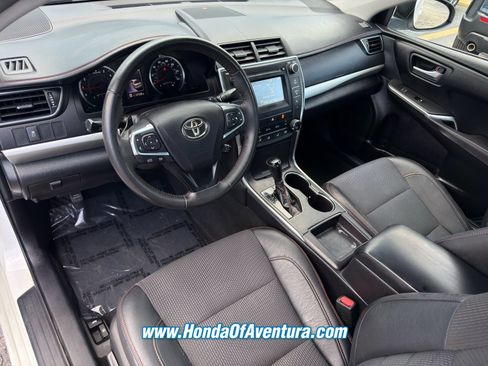 Used 2017 Toyota Camry SE FWD image 28