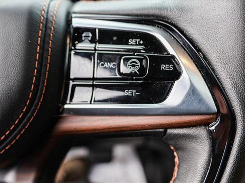 Used 2023 Jeep Grand Cherokee Summit w/ Advanced Protech Group IV image 16