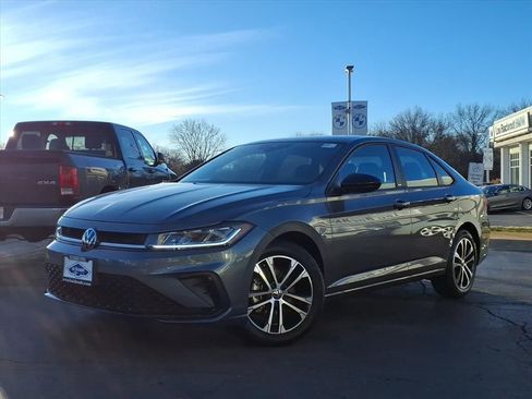 New 2025 Volkswagen Jetta Sport image 3