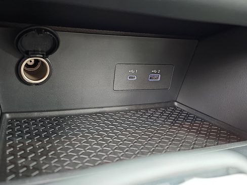 New 2025 Nissan Pathfinder S image 15