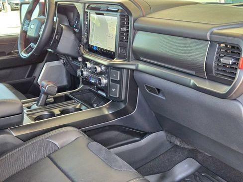 Used 2025 Ford F150 Raptor AWD/4WD image 28