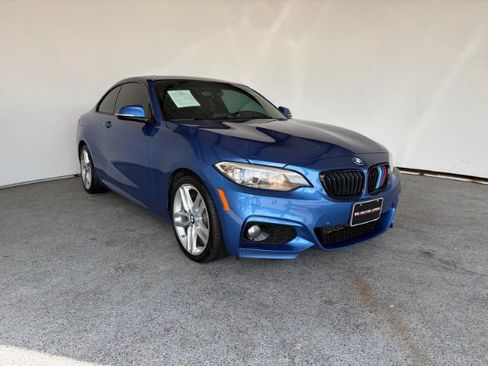 Used 2017 BMW 230i xDrive Coupe AWD/4WD image 2