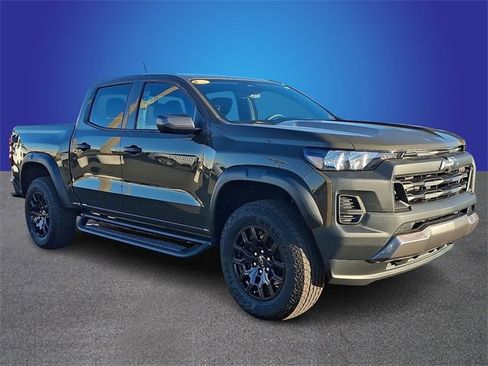 Used 2025 Chevrolet Colorado Trail Boss image 3
