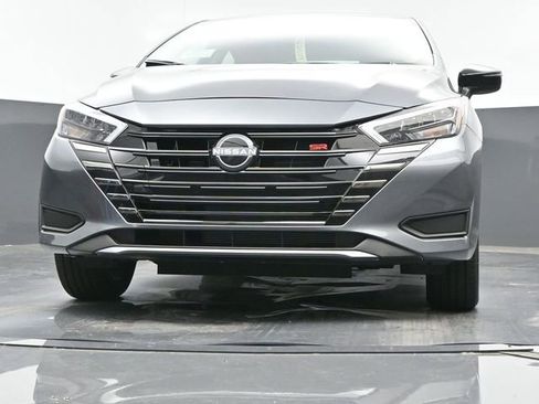 New 2025 Nissan Versa SR w/ Trunk Package image 20