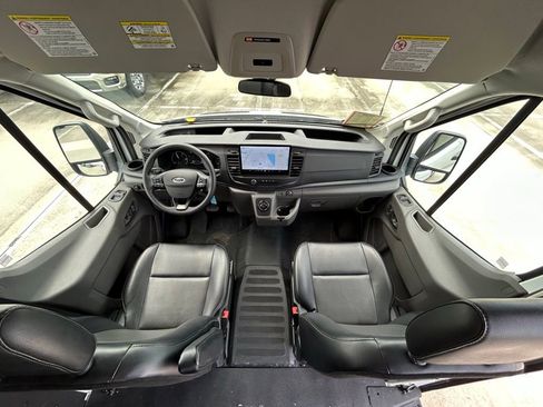 Used 2022 Ford E-Transit Medium Roof w/ Load Area Protection Package image 31