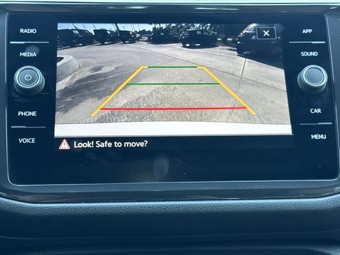 Used 2024 Volkswagen Tiguan SE R-Line image 23