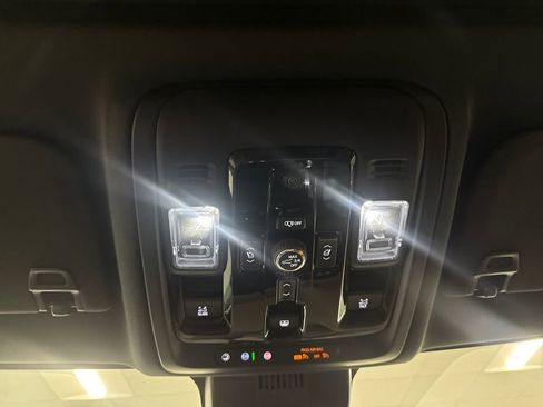New 2026 Chevrolet Tahoe High Country w/ Sun And Tow Package AWD/4WD image 16