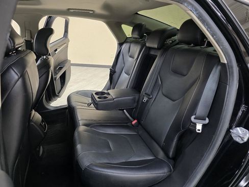Used 2018 Ford Fusion Titanium FWD image 25