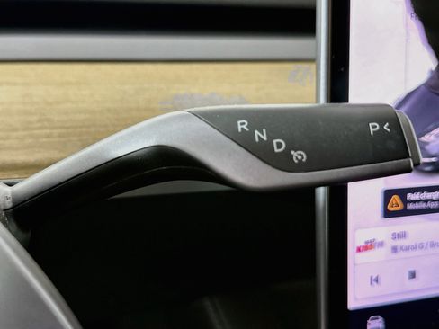 Used 2023 Tesla Model Y Long Range AWD/4WD image 24