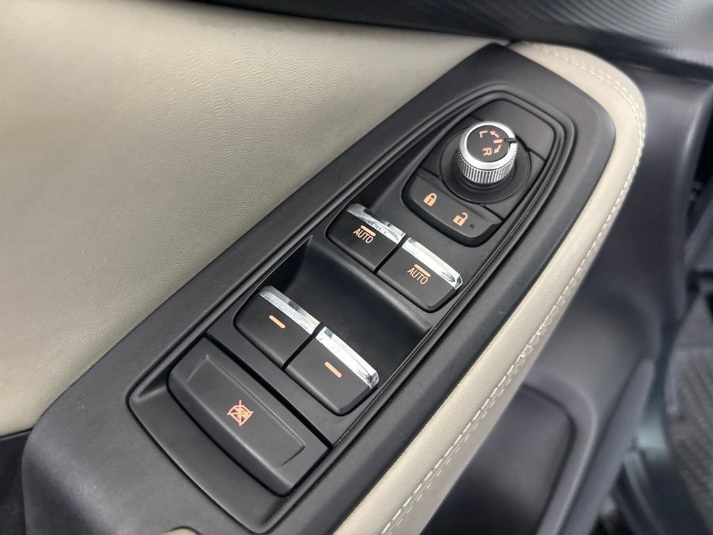 Used 2020 Subaru Forester Limited AWD/4WD image 18