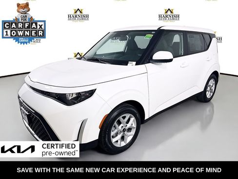 Certified 2025 Kia Soul LX w/ LX Technology Package FWD image 3