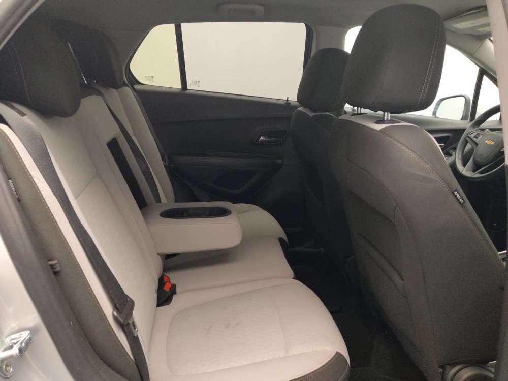 Used 2022 Chevrolet Trax LS w/ Tint and Cruise Package FWD image 21