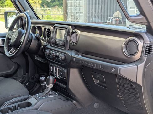 Used 2020 Jeep Wrangler Sport AWD/4WD image 20