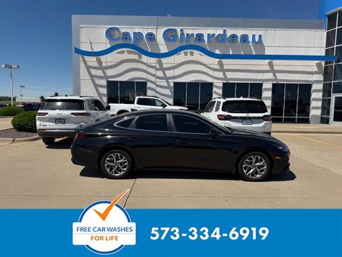 Used 2021 Hyundai Sonata SEL w/ Preferred Accessory Package FWD image 1