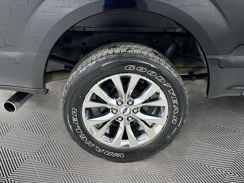Used 2017 Ford F150 XLT w/ Equipment Group 302A Luxury AWD/4WD image 23
