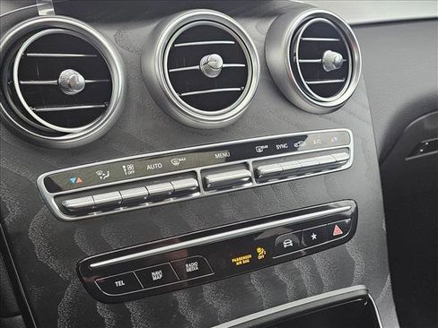 Used 2023 Mercedes-Benz GLC 300 4MATIC Coupe image 26