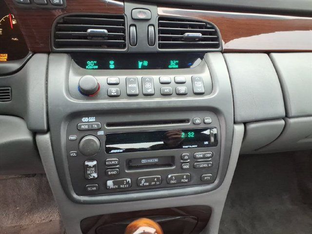 Used 2002 Cadillac De Ville DTS w/ Premium Equipment Pkg FWD image 15