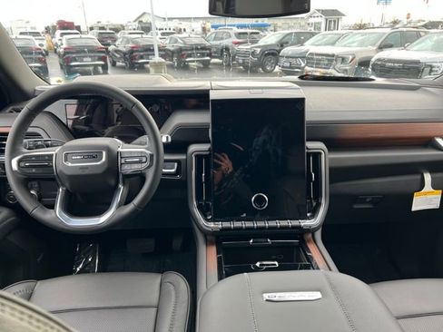 New 2026 GMC Yukon Denali image 8