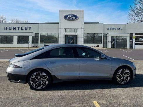 Used 2023 Hyundai Ioniq 6 Limited image 4