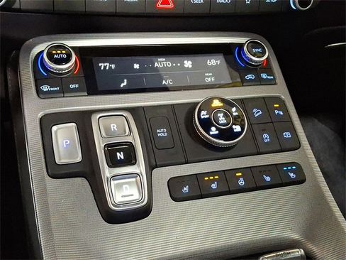Used 2024 Hyundai Palisade Calligraphy image 15