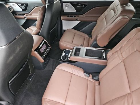 New 2026 Lincoln Aviator Reserve image 28