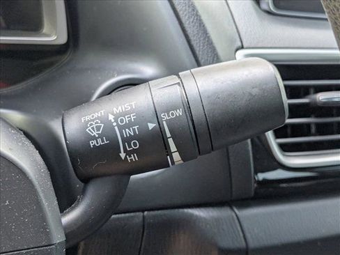 Used 2015 MAZDA MAZDA3 i Sport image 7