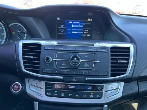 Used 2015 Honda Accord EX image 8