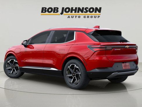 New 2025 Chevrolet Equinox EV LT image 3