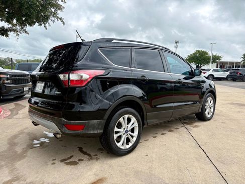 Used 2018 Ford Escape SEL FWD image 3