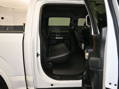 Used 2019 Ford F150 Lariat w/ Trailer Tow Package RWD image 26