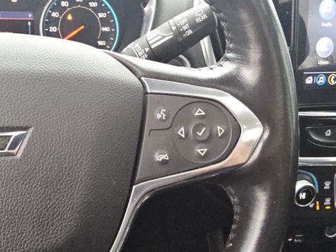 Used 2020 Chevrolet Traverse Premier image 34