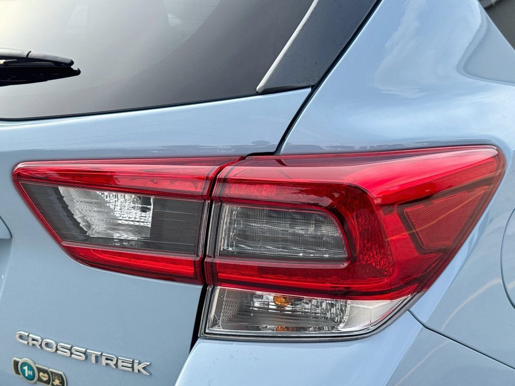 Used 2021 Subaru Crosstrek 2.0i Premium AWD/4WD image 30
