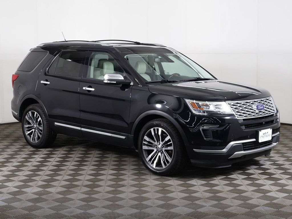 Used 2018 Ford Explorer Platinum AWD/4WD image 2