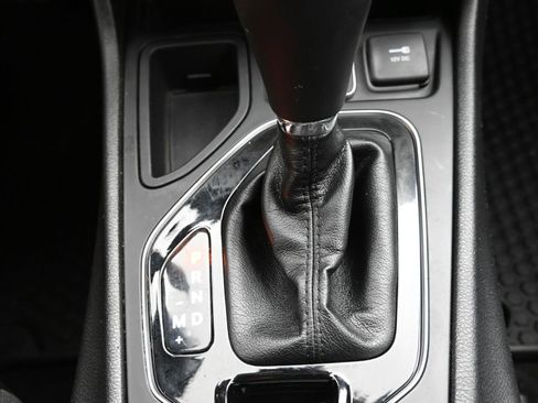 Used 2020 Jeep Cherokee Latitude Plus FWD image 20