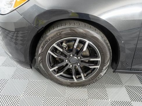 Used 2015 Chevrolet Malibu LT image 24