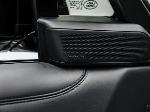 Used 2024 Land Rover Range Rover SE image 75