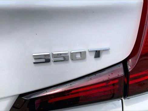 Used 2025 Cadillac XT4 Premium Luxury FWD image 8