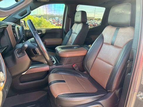Used 2019 Chevrolet Silverado 1500 High Country w/ High Country Premium Package image 35