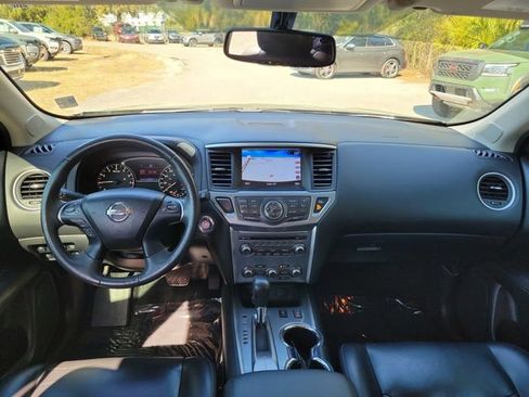 Used 2017 Nissan Pathfinder SL w/ SL Tech Package image 25