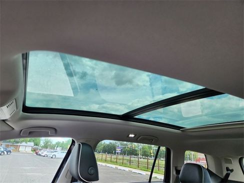 New 2026 Volkswagen Atlas SEL Premium R-Line image 23